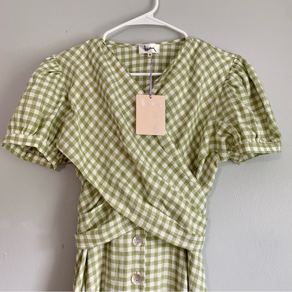 Heinui Nana Wrap Dress in Green Gingham Linen - Picture 4 of 6